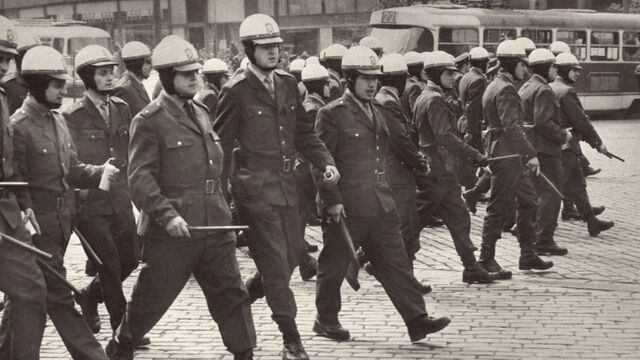 Výprask dostal v srpnu 1969 každý, kdo se pohyboval v centru Prahy. Foto: Jiří Všetečka